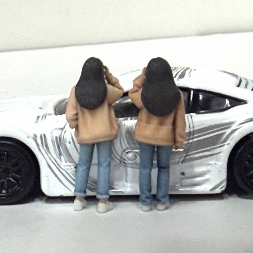 1/64 6236 6241 フィギュア2体 ミニカーに トミカに ミニチュア リアルフィギュア 完成品