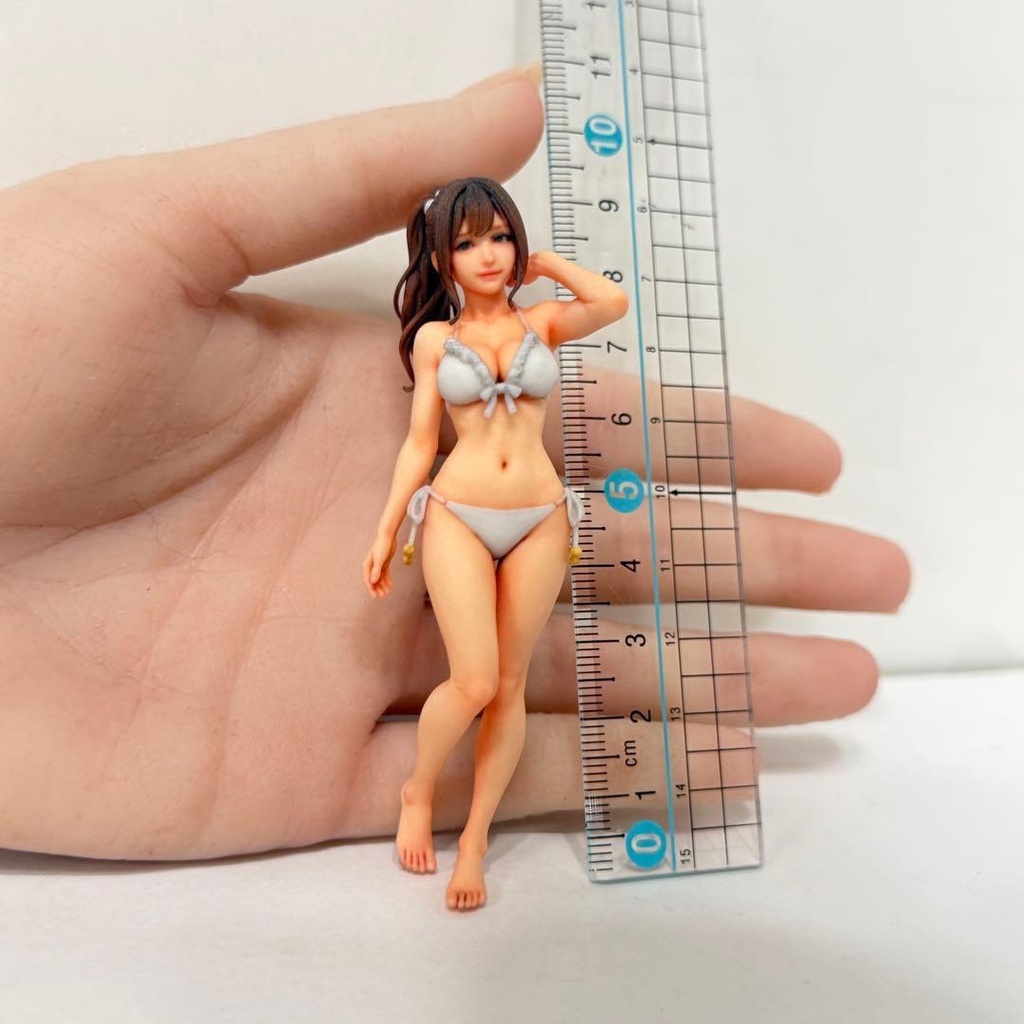 1/18 8001-04 フィギュア 水着 完成品 リアルフィギュア ミニチュアイメージ ミニカーに ドールハウスに ジオラマに 3Dフィギュア