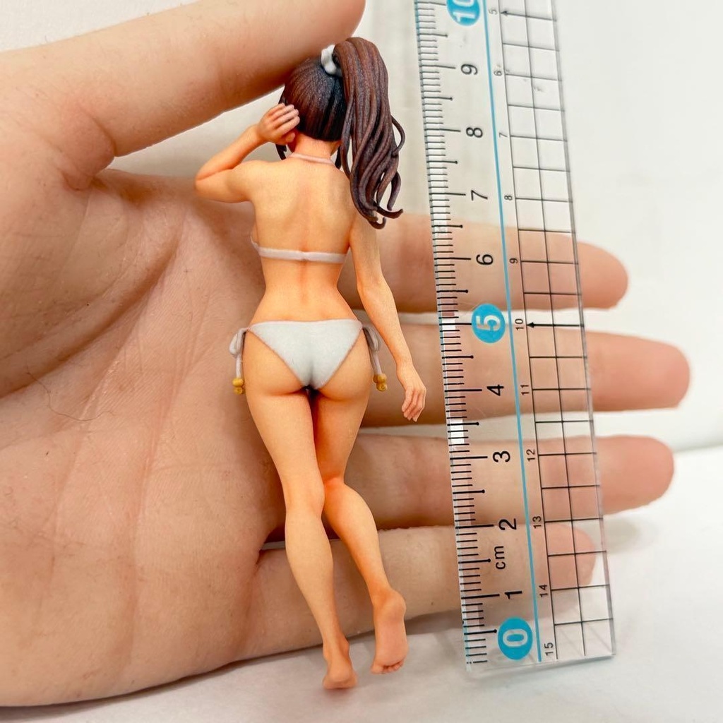 1/18 8001-04 フィギュア 水着 完成品 リアルフィギュア ミニチュアイメージ ミニカーに ドールハウスに ジオラマに 3Dフィギュア