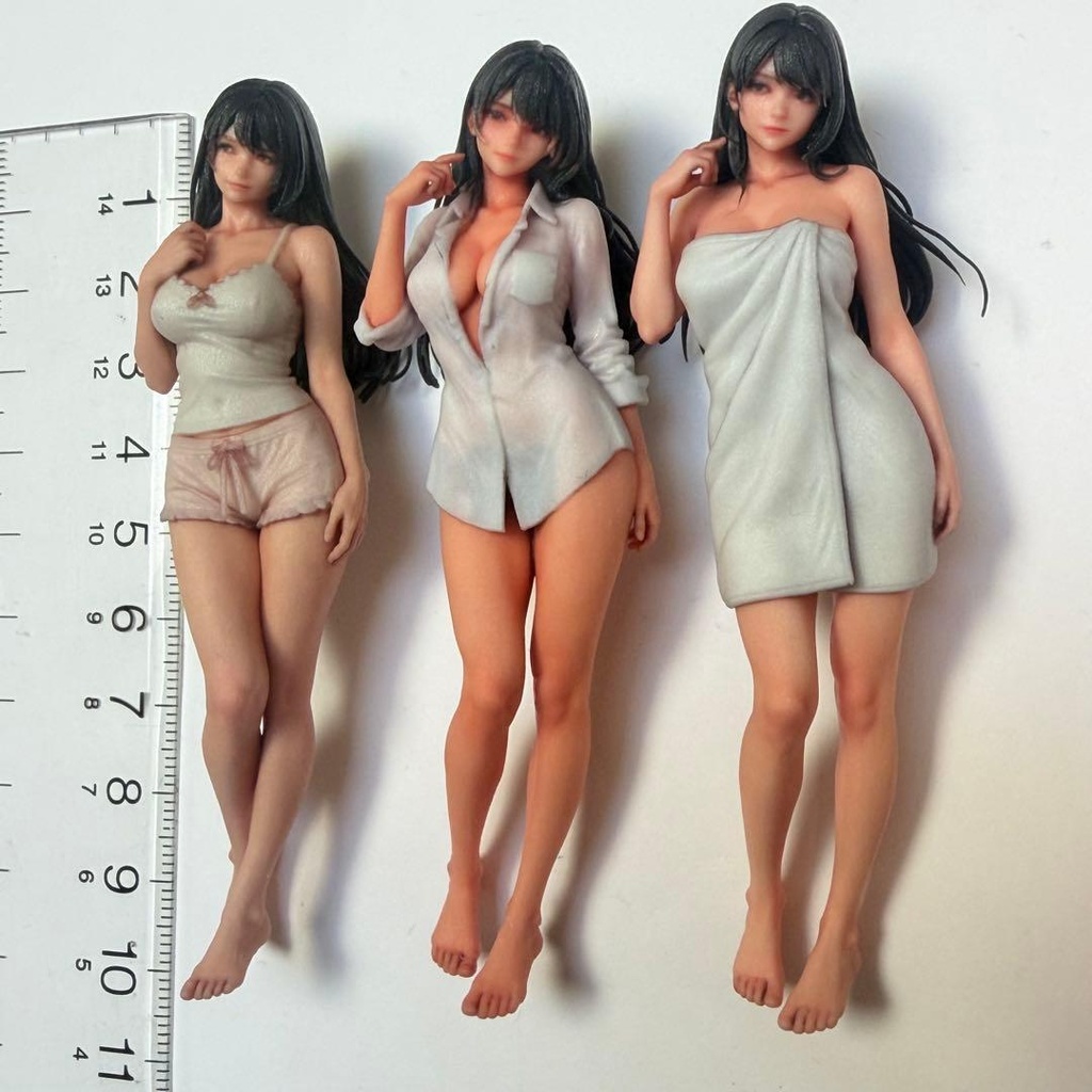 1/18 フィギュア三体 完成品 ミニチュアイメージ リアルフィギュア ミニカーに ジオラマに ドールハウスに 完成品