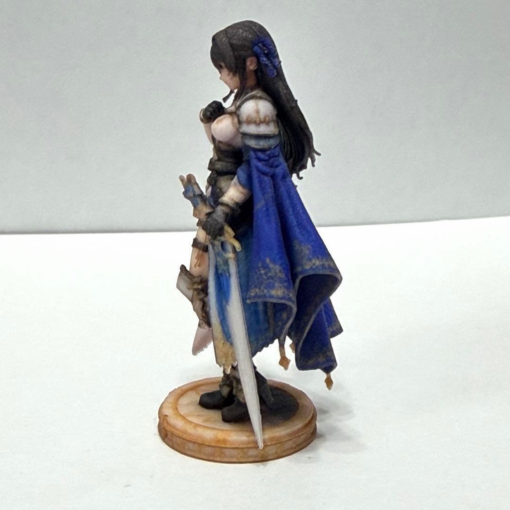 1/32 フィギュア 異世界の女の子 青マント リアルフィギュア 完成品 ミニカーに ジオラマ ミニチュアイメージ 3Dフィギュア