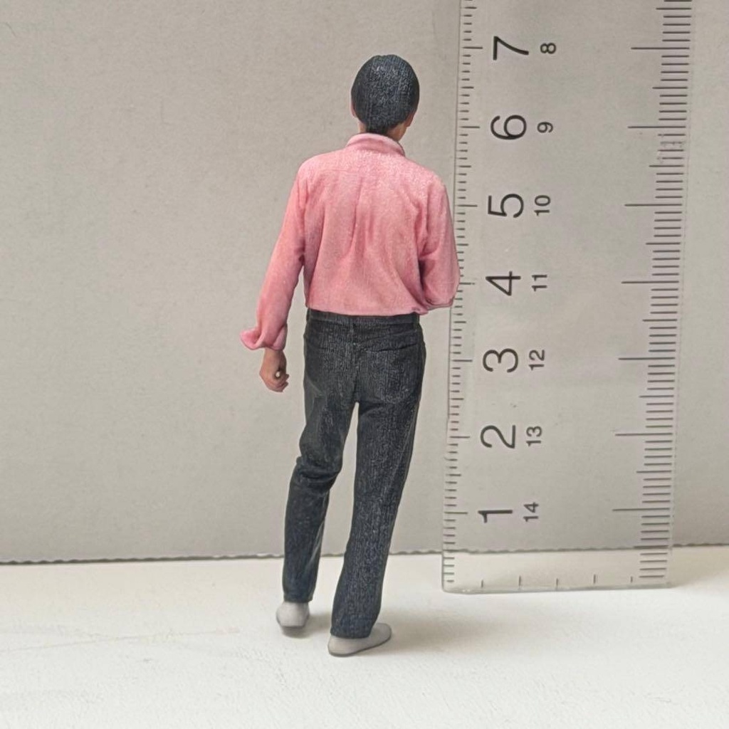 1/24 おじいさん フィギュア リアルフィギュア ミニチュアイメージ 完成品 3Dフィギュア ミニカーに ドールハウスに