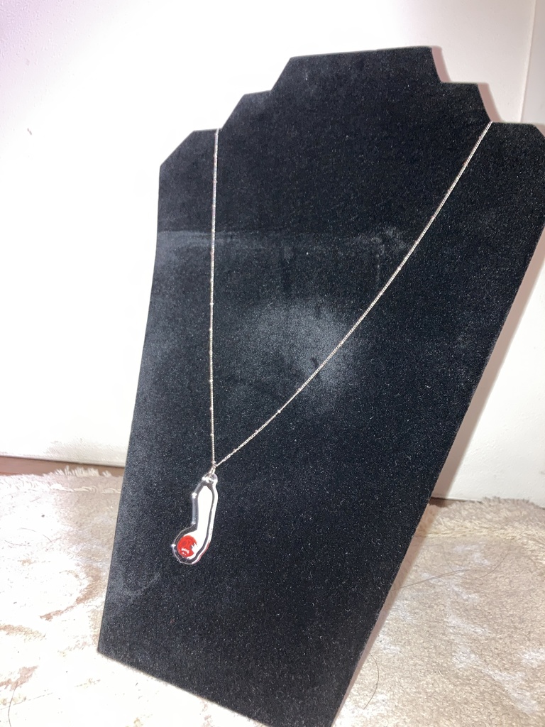 毒林檎 ネックレス