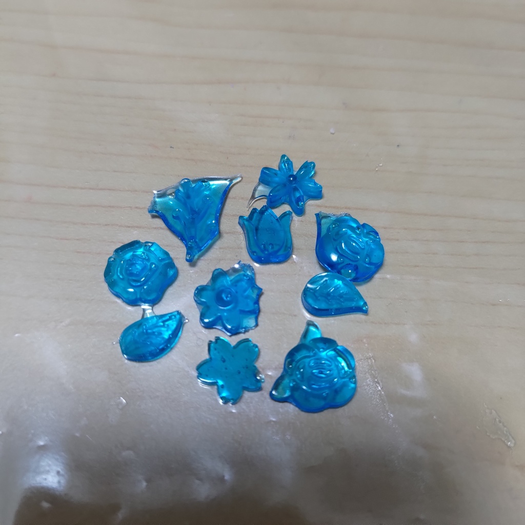 アクセサリーパーツ