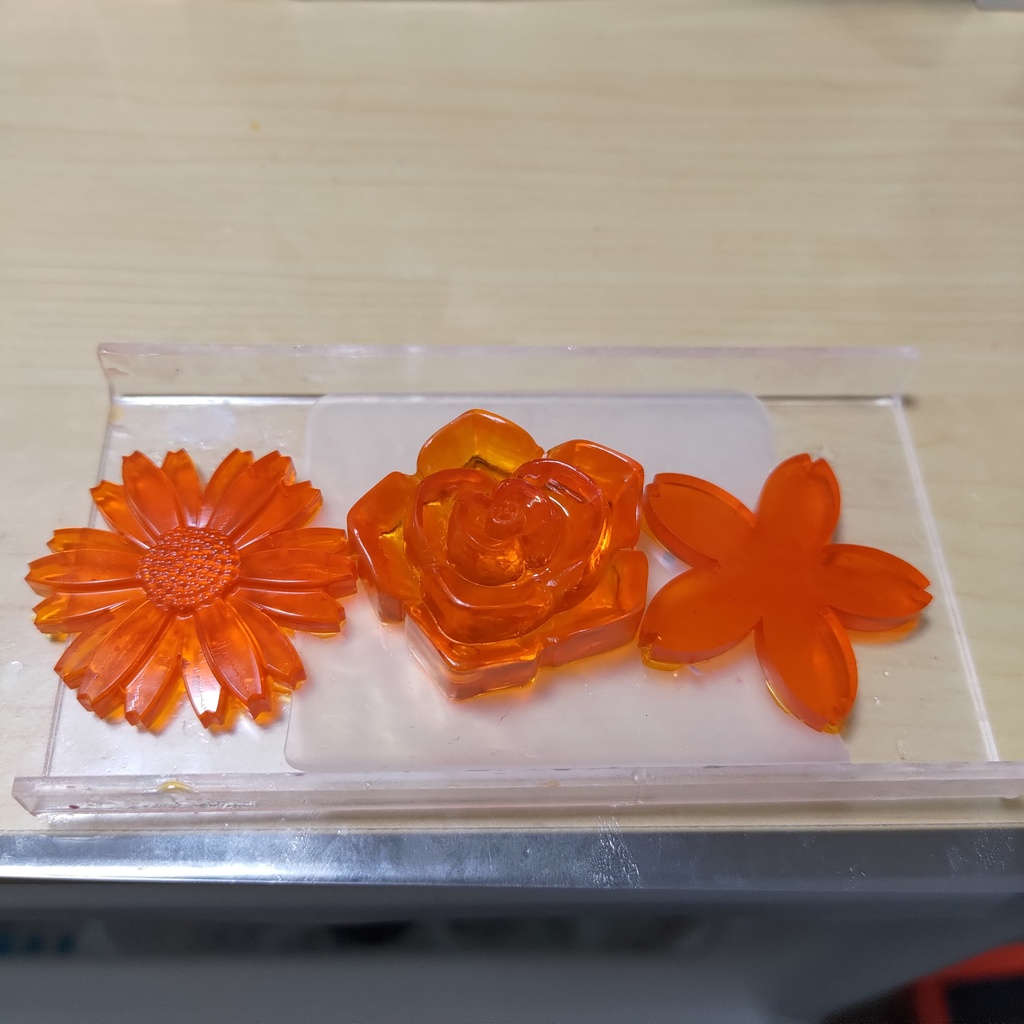 アクセサリーパーツ