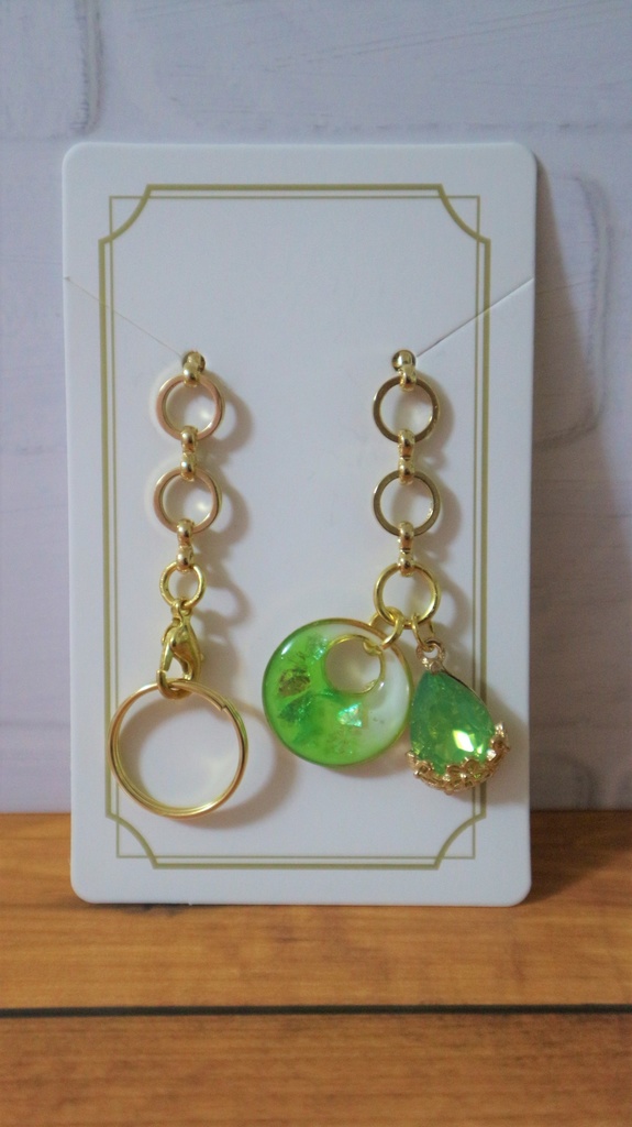 【レジン】レンズキャップ落下防止ストラップ