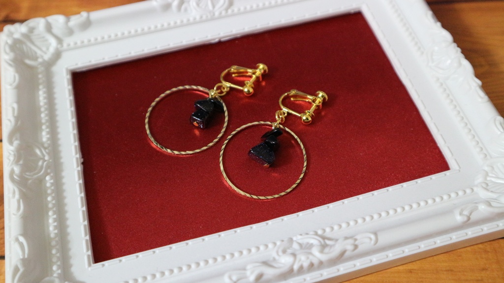 【創作】ラウンドフープイヤリング・さざれ石