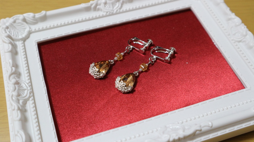 【創作】しずく型イヤリング【オレンジ】