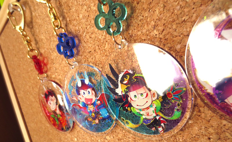 ◆へそウォ妖怪松✕透明三日月◆アクリルキーホルダー