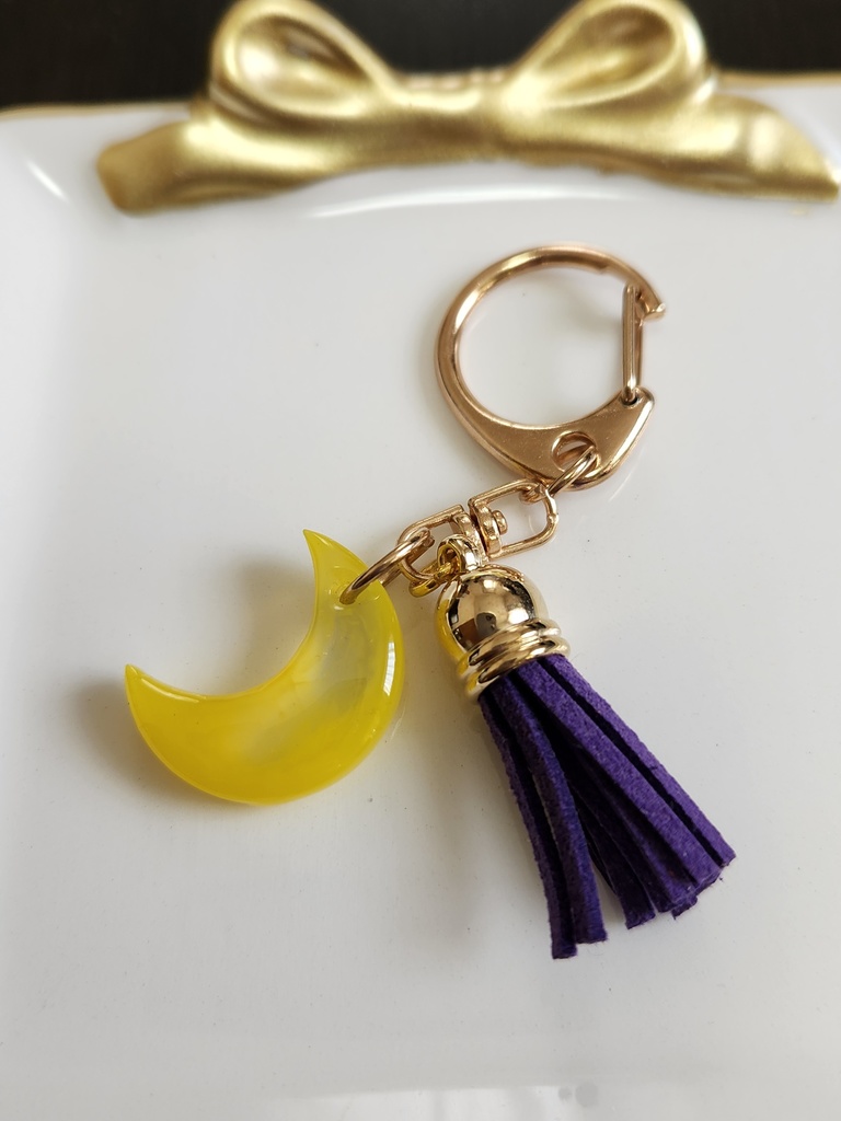 三日月 キーホルダー