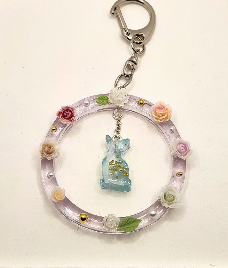 レジン 薔薇とうさぎ キーホルダー