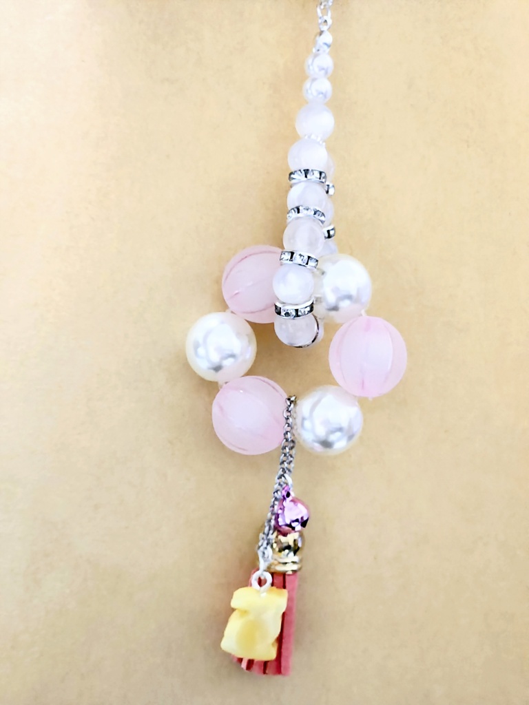 ビーズとレジンのキーホルダー