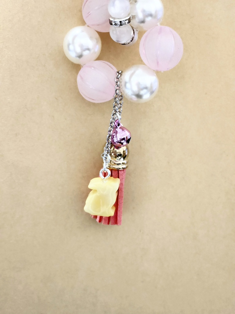 ビーズとレジンのキーホルダー