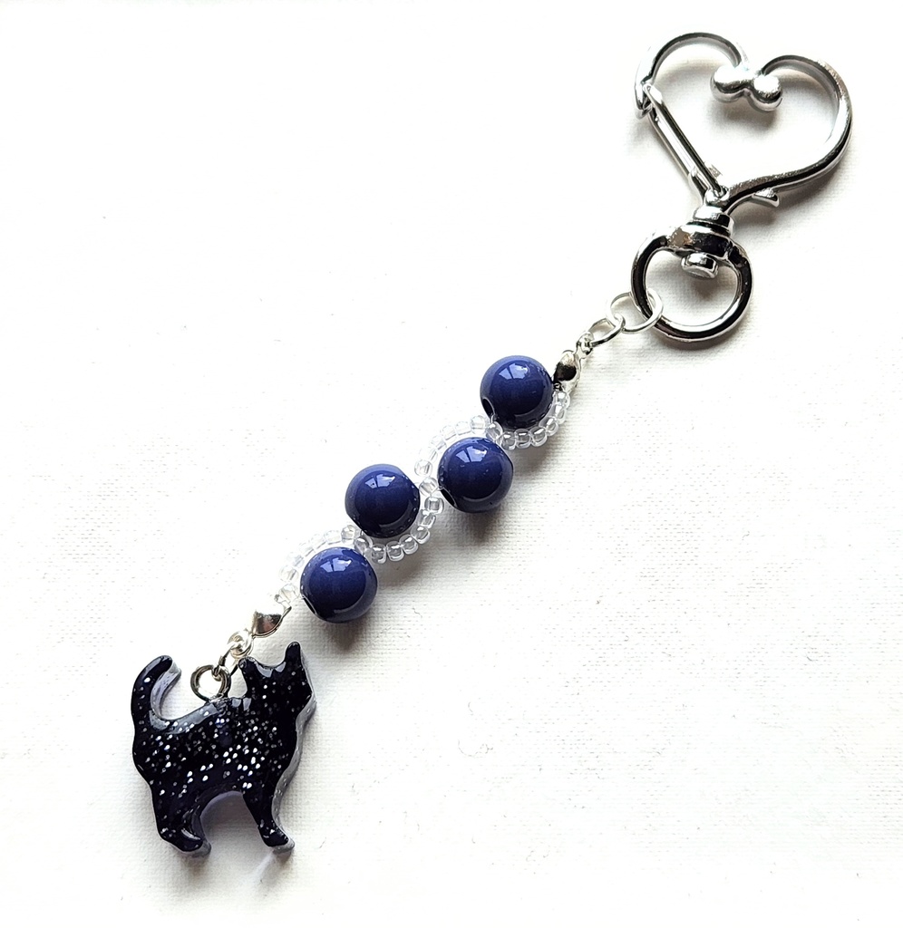 ビーズとレジンのキーホルダー