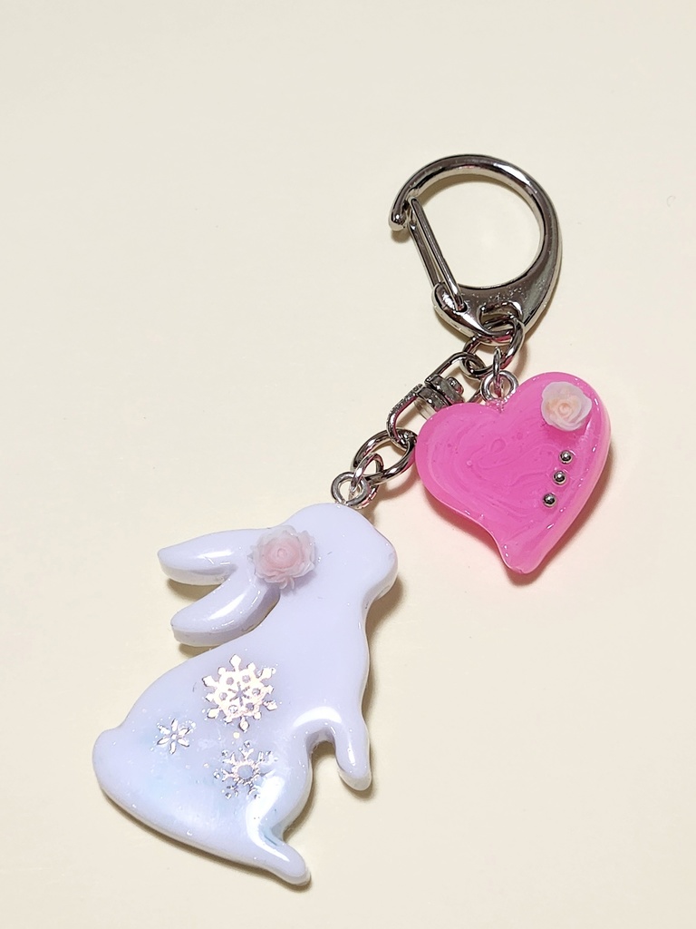 レジン キーホルダー 雪うさぎ