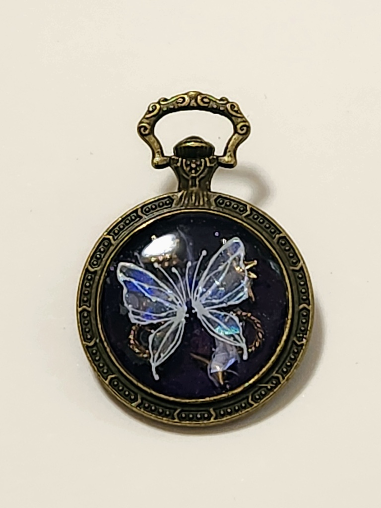 レジン 蝶々 ペンダントトップ