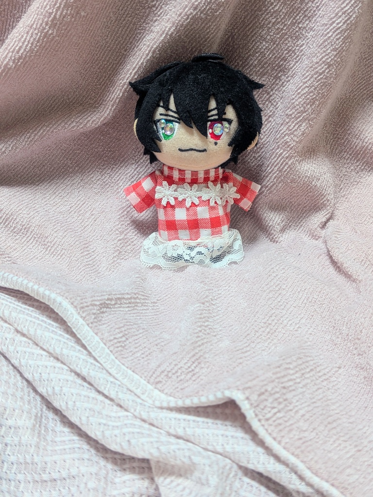 【10cmぬい服】ギンガムチェックのフラワーワンピースセット(赤)