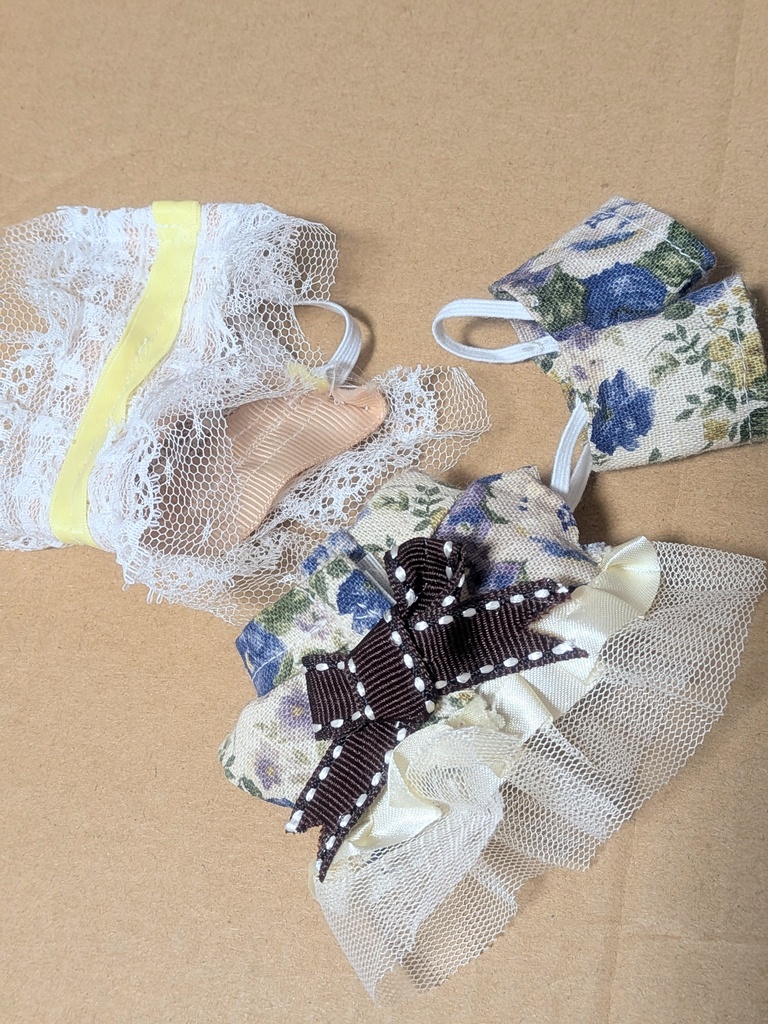 【10~12cmぬい服】ブルーローズのクラシカル2wayワンピース【ハンドメイド】
