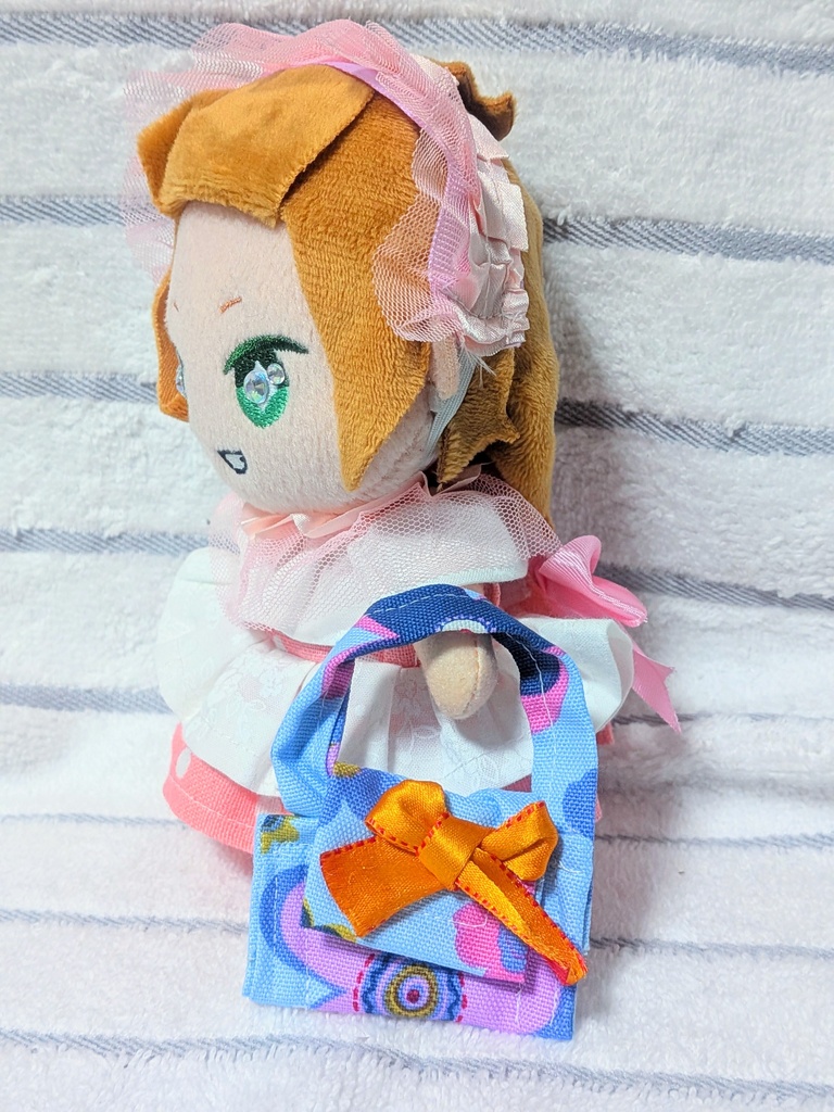 【16cmぬい服】くすみピンクの切り替えしフリルドレス【ハンドメイド】