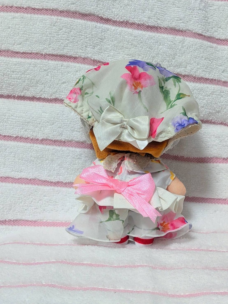 【16-20cmぬい服】お花畑のふんわりシフォンワンピース【ハンドメイド】