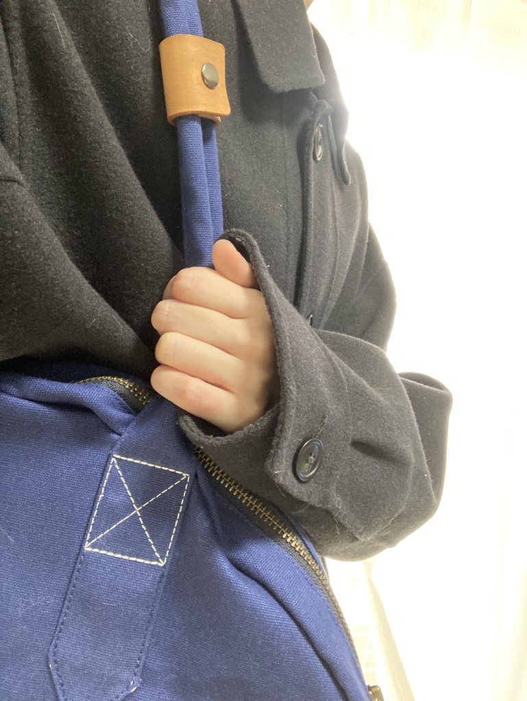 普段使いできるラージリングバッグ(帆布) ブルー