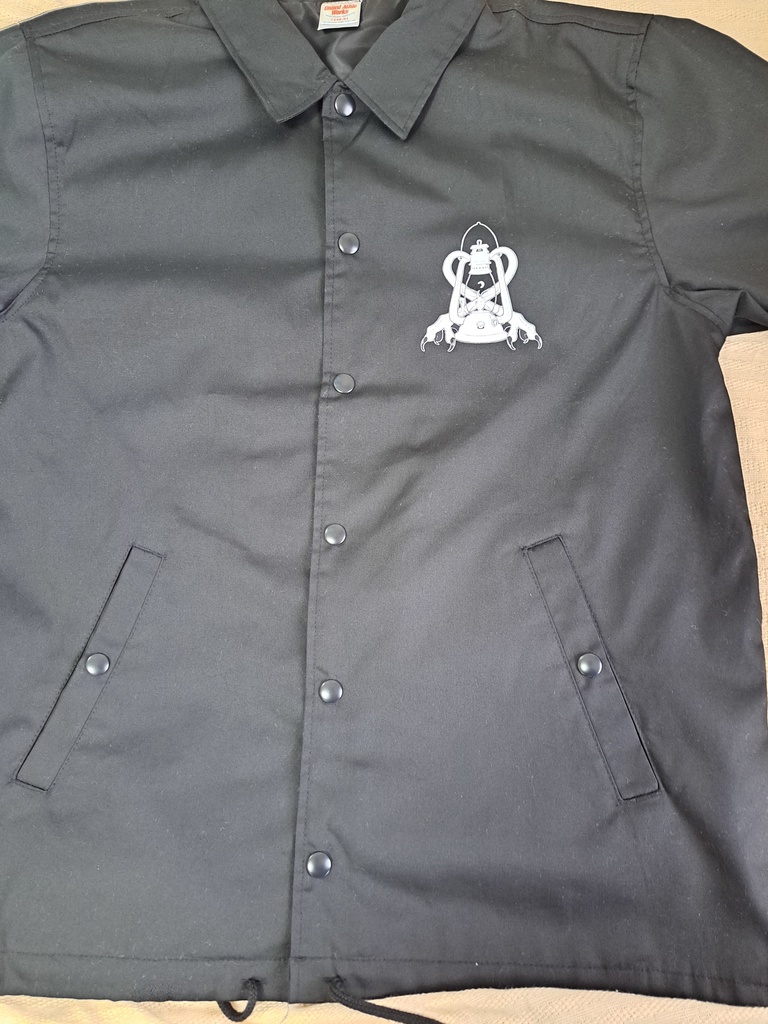 うちの人外、悠希さんコーチジャケット