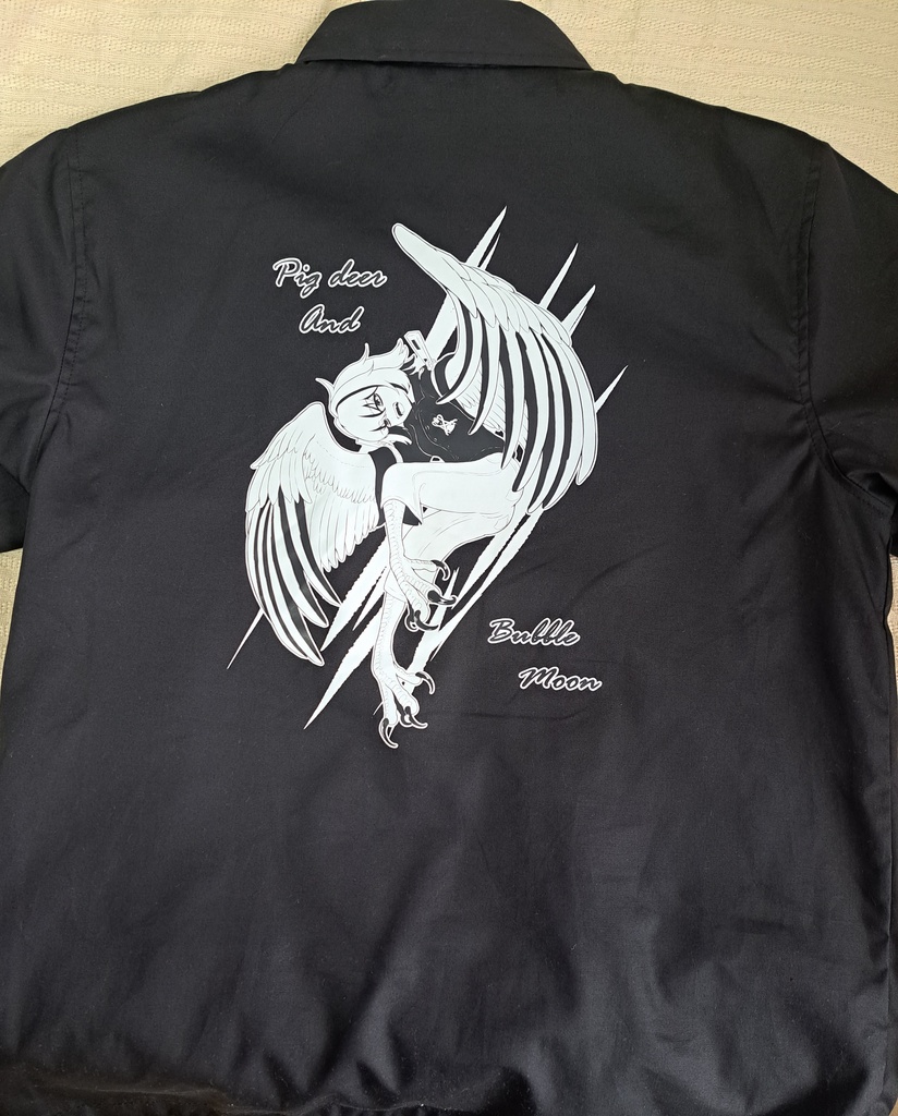 うちの人外、悠希さんコーチジャケット