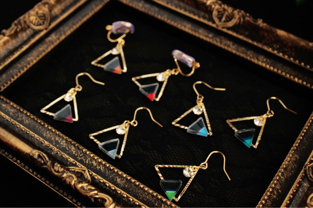 【呪術廻戦】トライアングルピアス・イヤリング