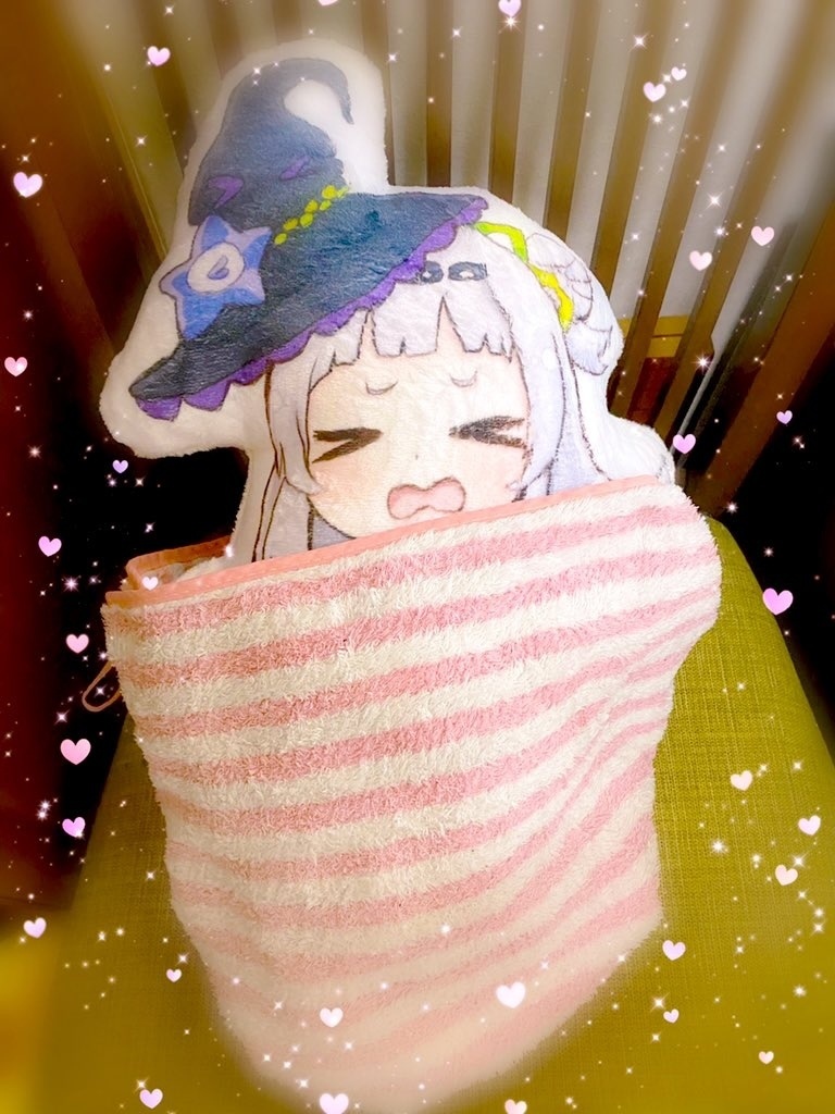 【非公式】クッションと化したシオンちゃん