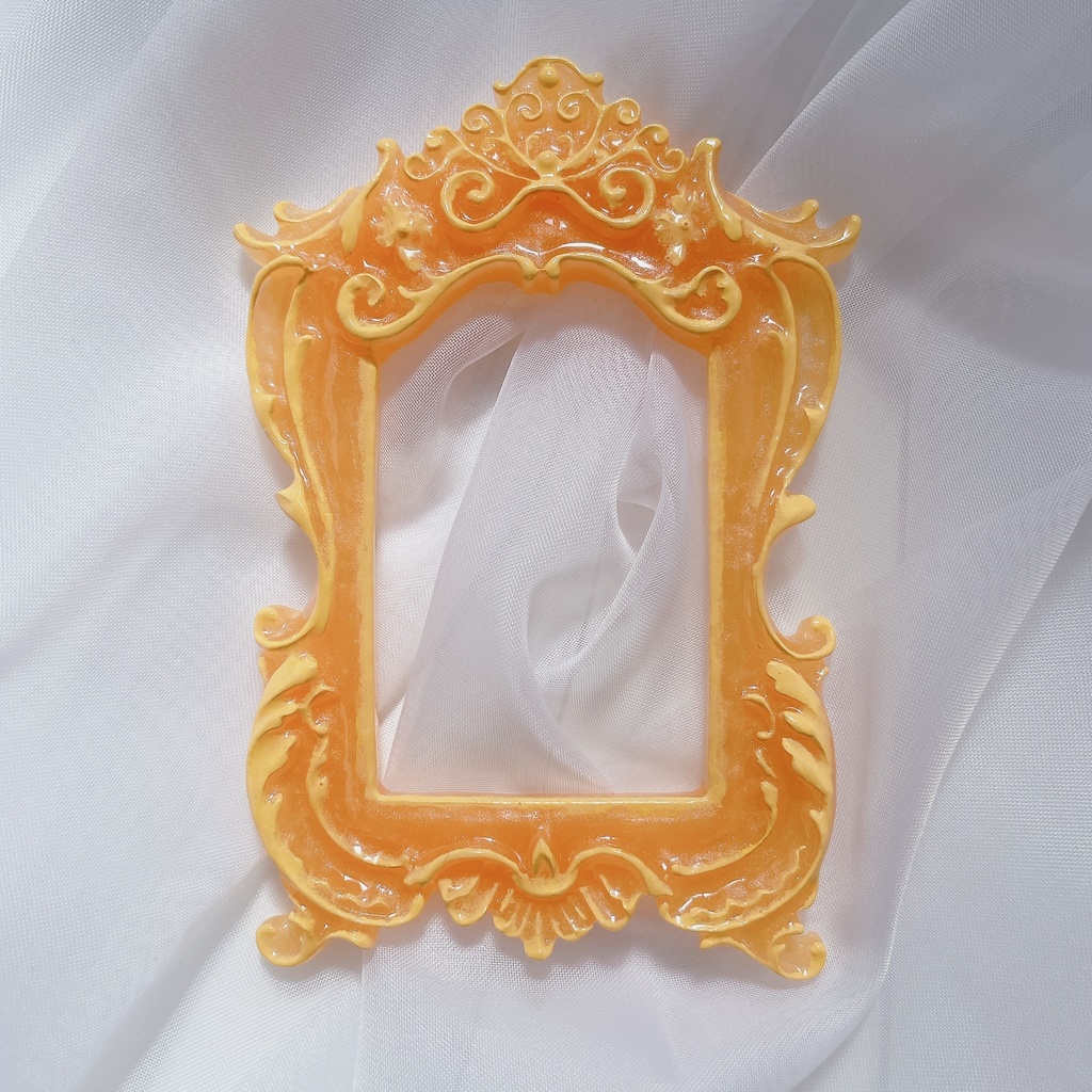 猫足額縁トレカケース