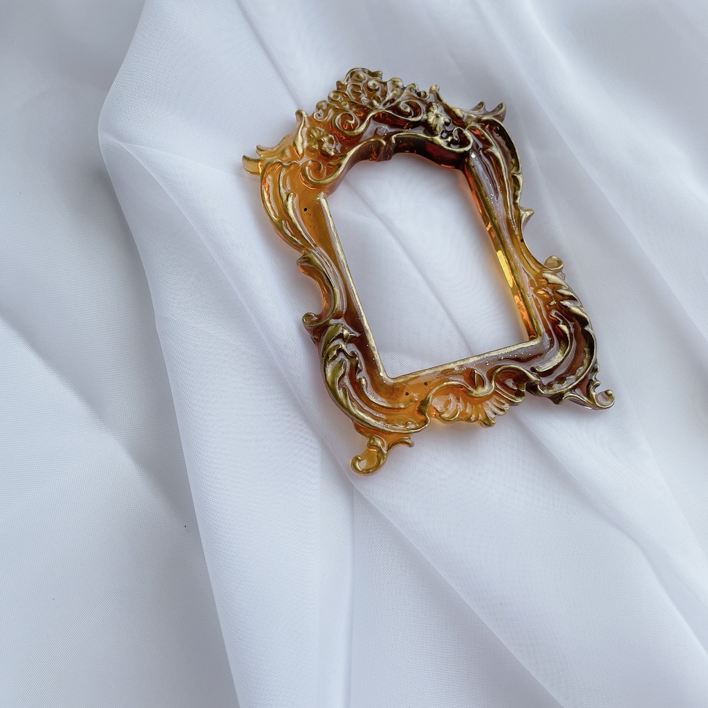 猫足額縁トレカケース