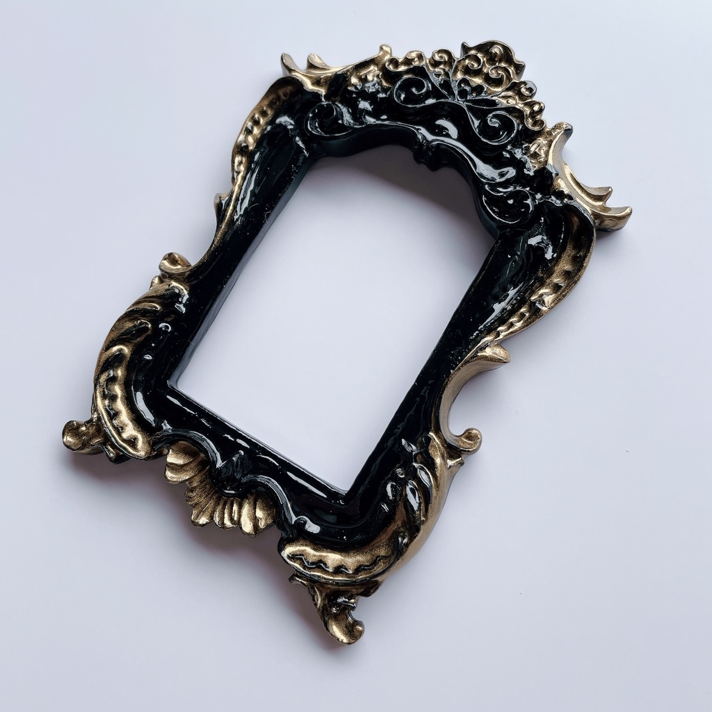 猫足額縁トレカケース