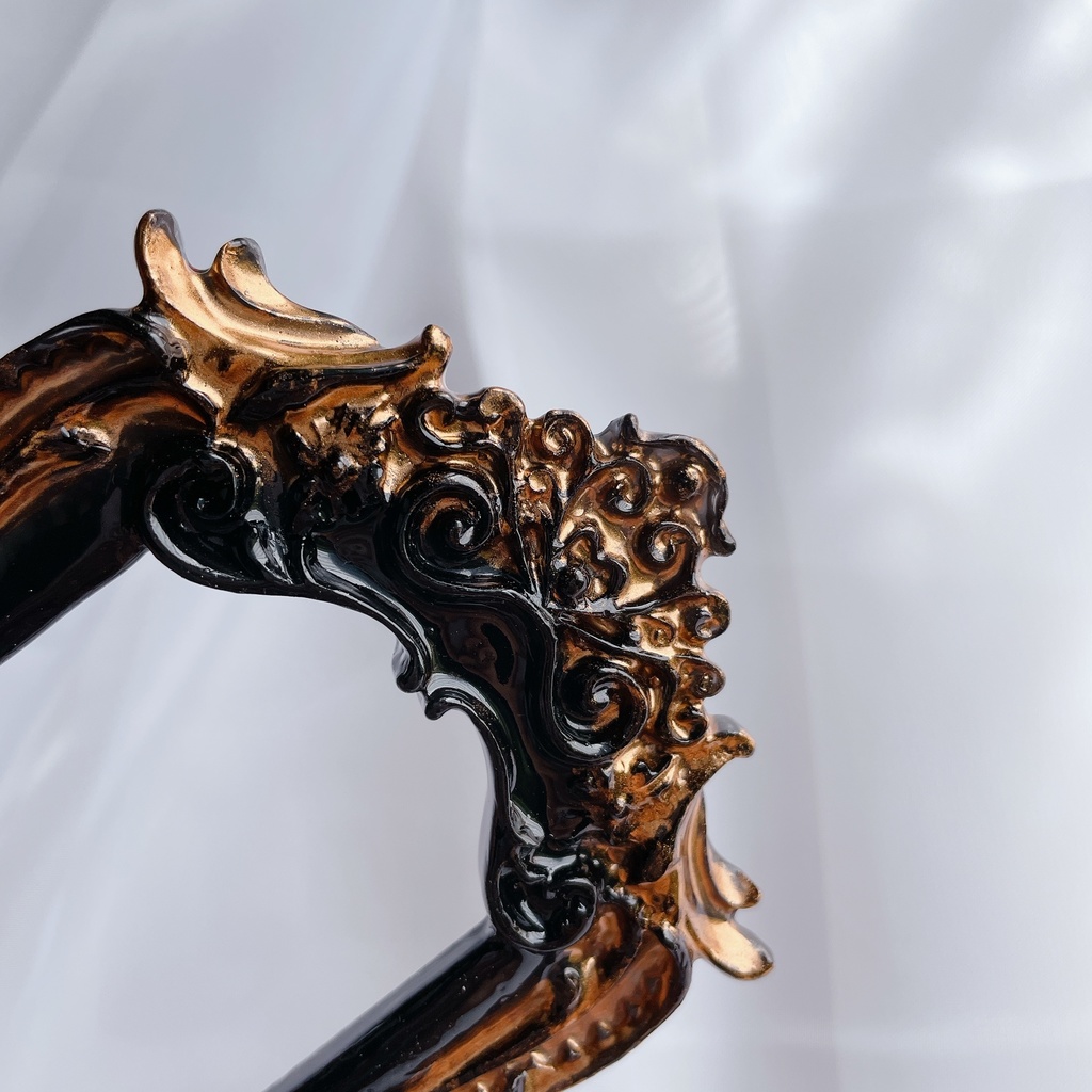 猫足額縁トレカケース