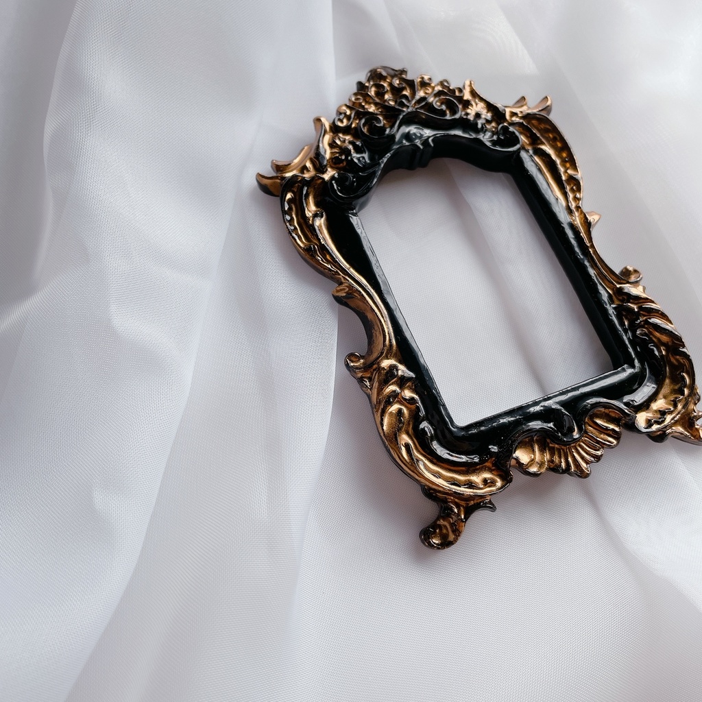 猫足額縁トレカケース