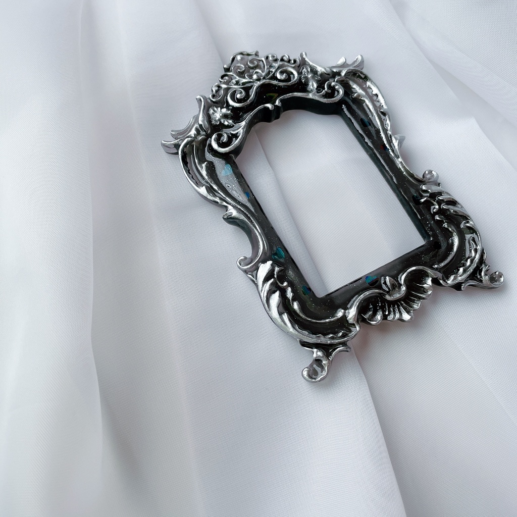 猫足額縁トレカケース