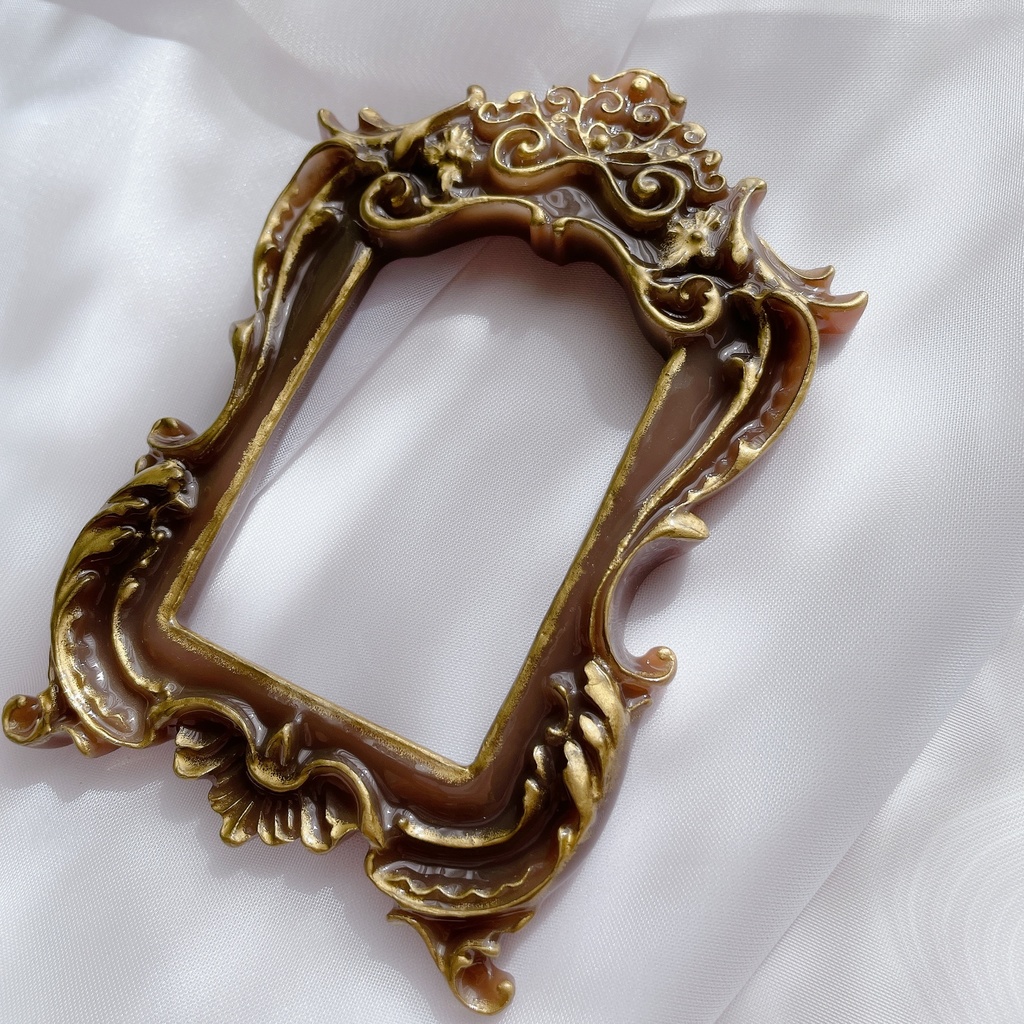 猫足額縁トレカケース