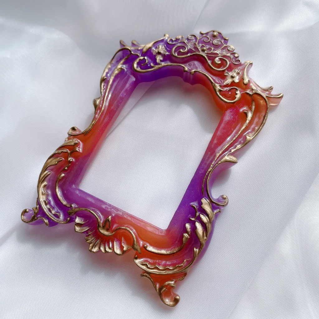 猫足額縁トレカケース