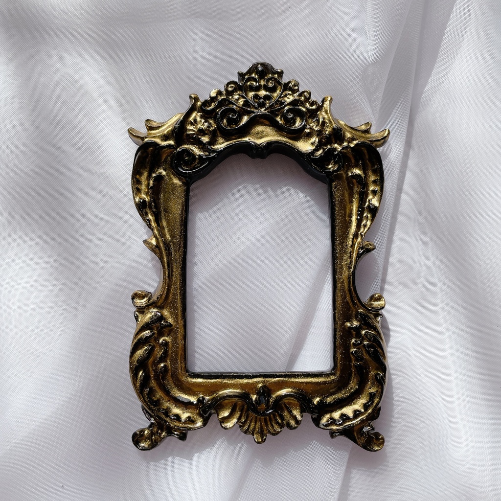 猫足額縁トレカケース