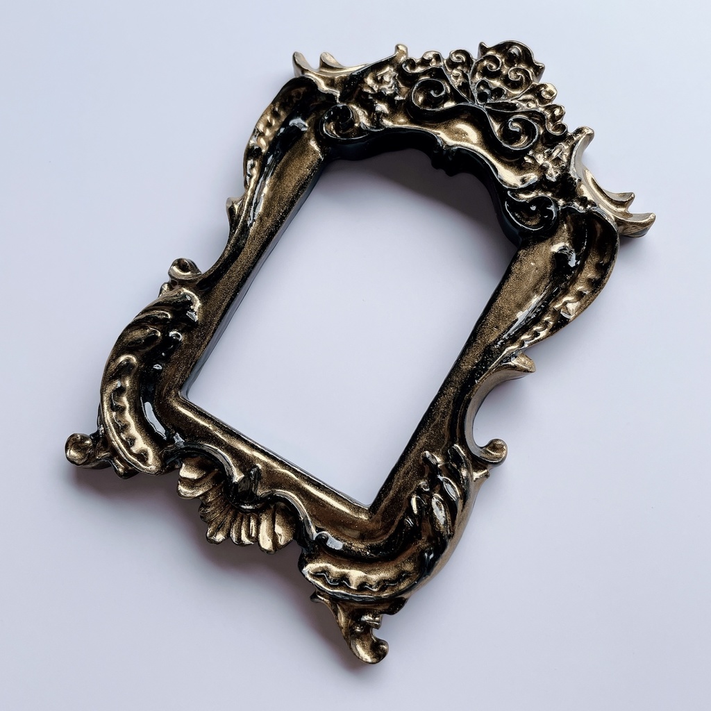 猫足額縁トレカケース