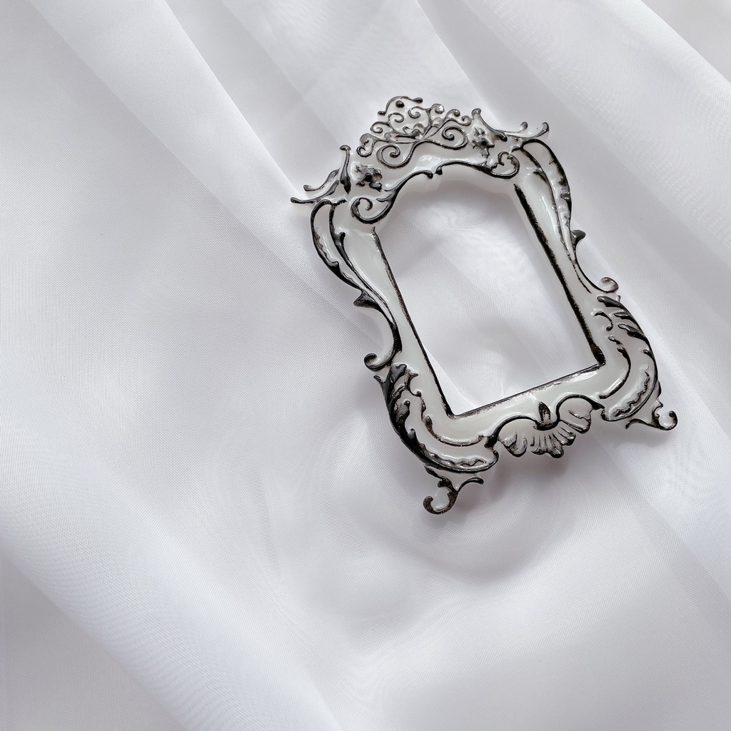 猫足額縁トレカケース