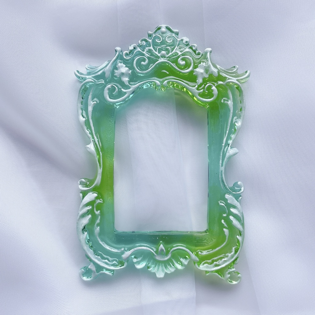 猫足額縁トレカケース