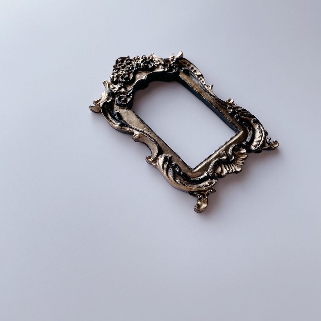 猫足額縁トレカケース