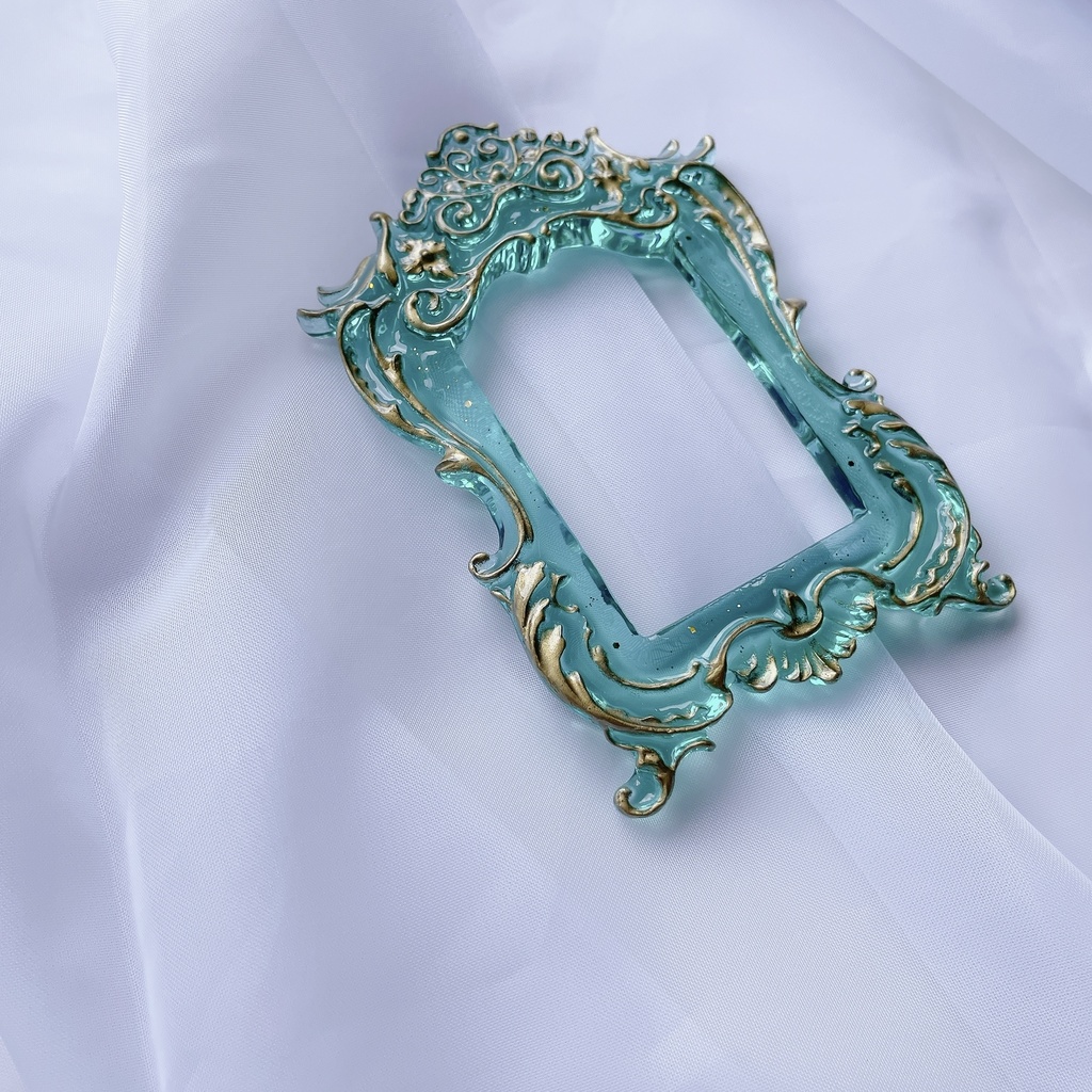 猫足額縁トレカケース