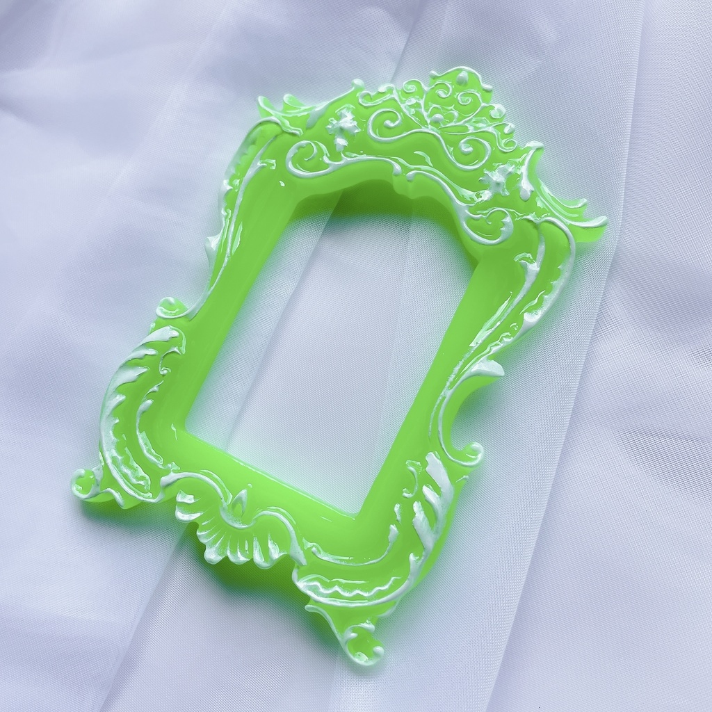 猫足額縁トレカケース