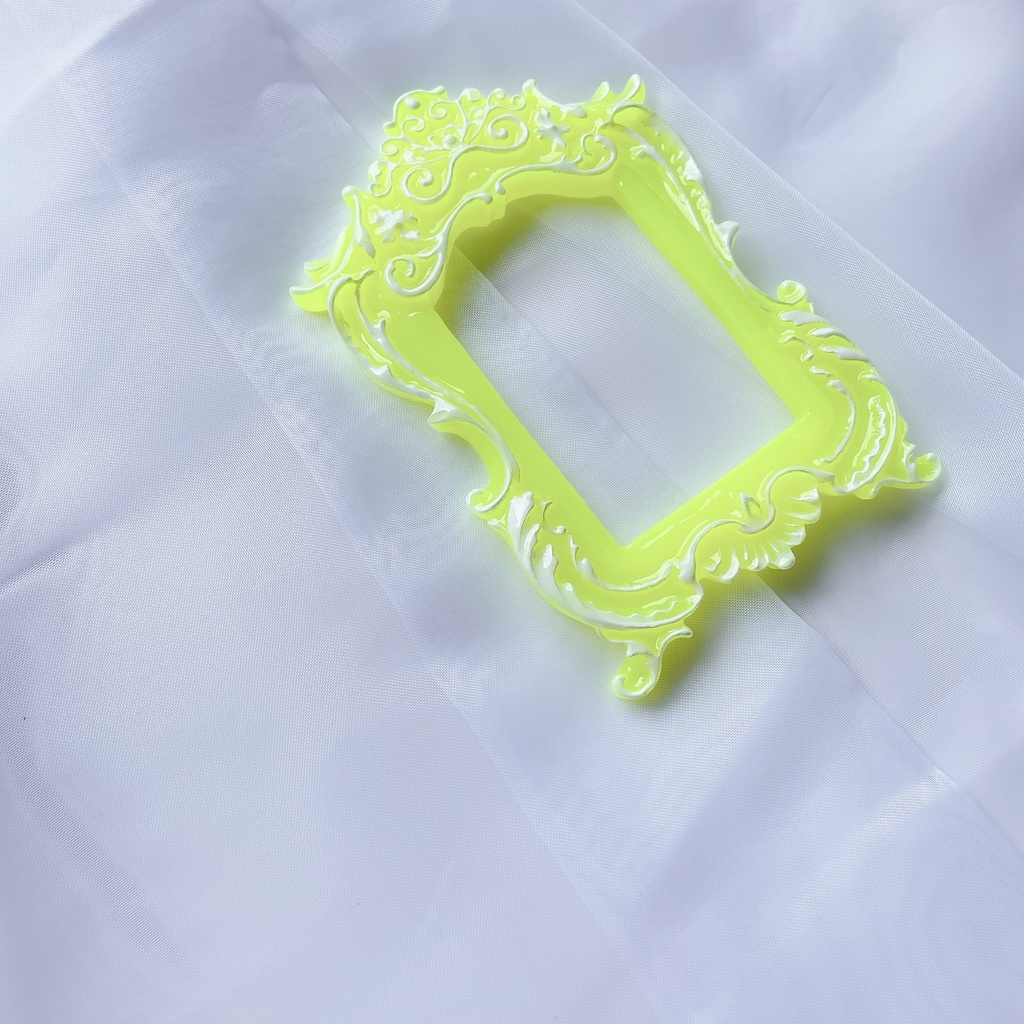 猫足額縁トレカケース