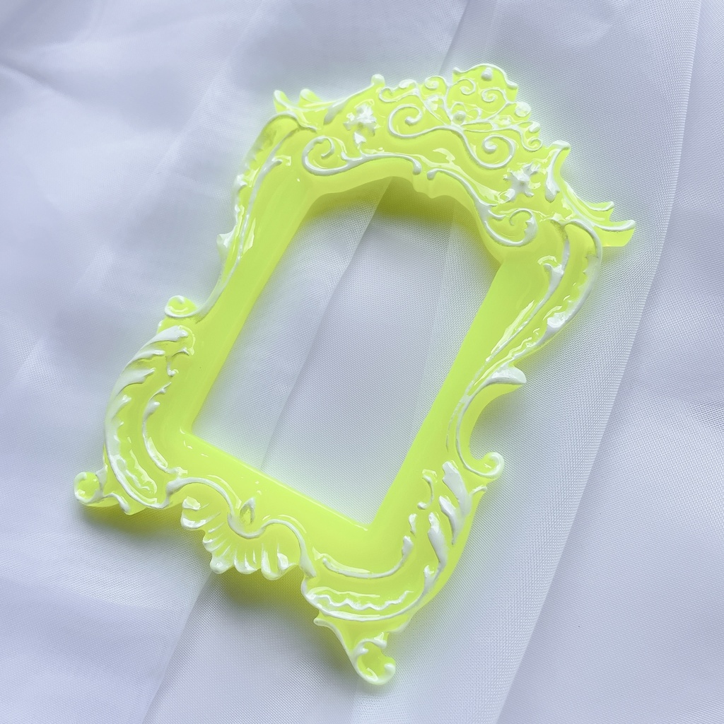 猫足額縁トレカケース