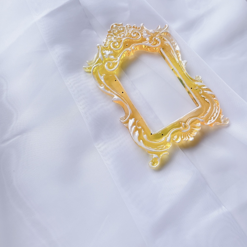 猫足額縁トレカケース