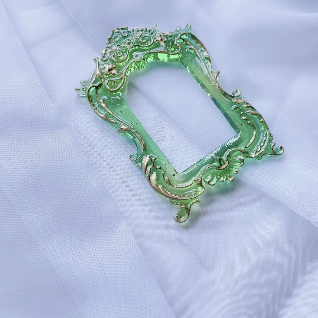 猫足額縁トレカケース