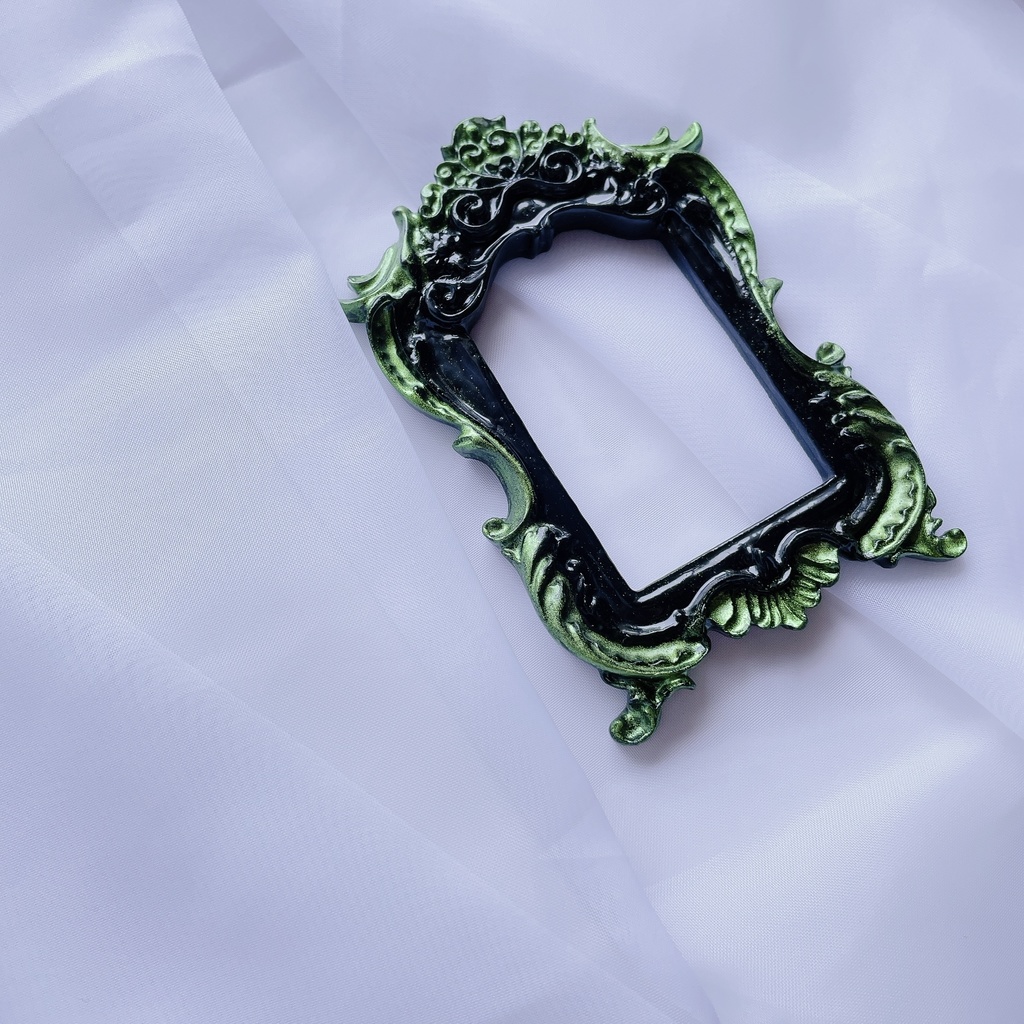 猫足額縁トレカケース