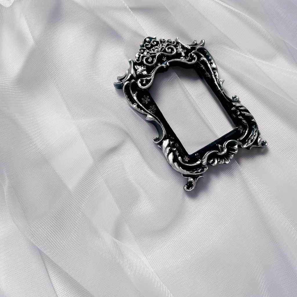 猫足額縁トレカケース